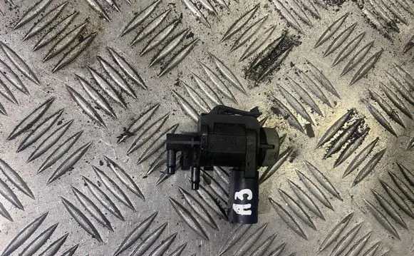 Audi A3 S3 8P Turbo solenoid valve 1k0906263a