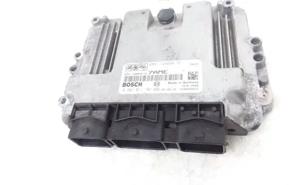 Ford Focus C-MAX Engine control unit/module 4M5112A650YE 0281011701
