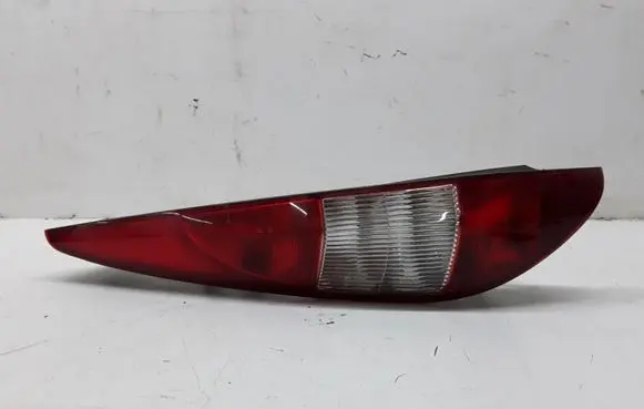 Ford Mondeo Mk III Rear/tail lights 1S7H3405C