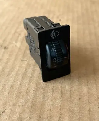 Toyota Avensis T250 Headlight level height control switch 37166 8415205050