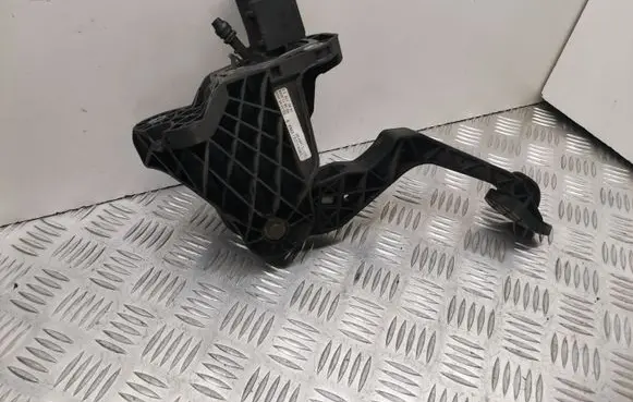 Clutch pedal