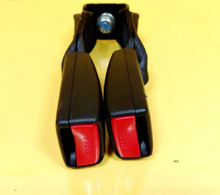 Lada Kalina II Rear seatbelt buckle