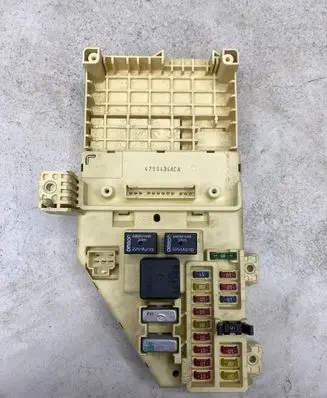 Chrysler Sebring (ST-22 - JR) Fuse module 475943434AC