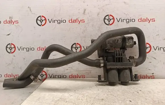 BMW 5 E39 Coolant heater control valve 8374994