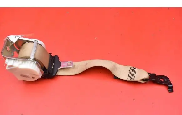 BMW 5 F10 F11 Front seatbelt 33061262D