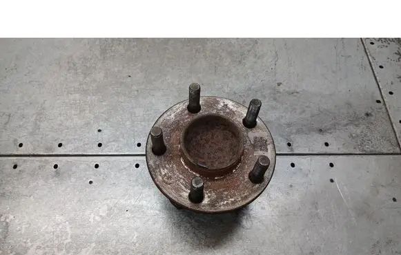Volvo V50 Rear wheel bearing hub 