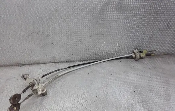 Gear shift cable linkage