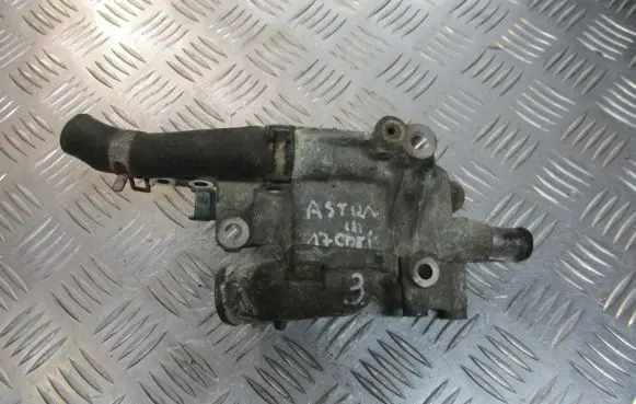 Opel Astra H Thermostat housing 