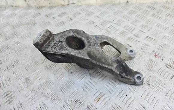 Audi A4 S4 B8 8K Engine mounting bracket 8K0199307BE