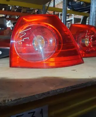 Volkswagen Golf V Rear/tail lights 1K6945096 89031823