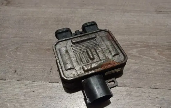 Coolant fan relay
