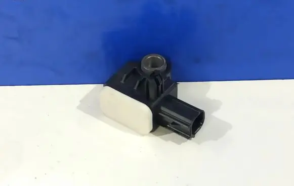 Volvo S60 Airbag deployment crash/impact sensor 31334336
