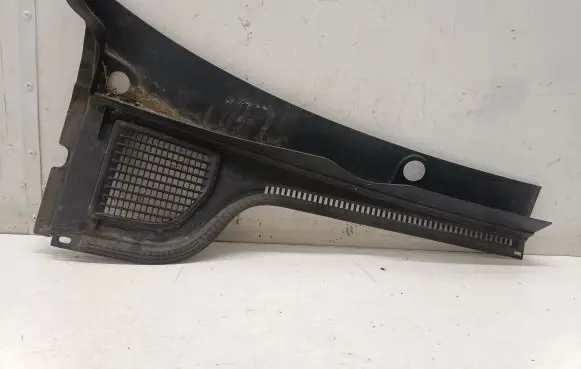 Volkswagen Golf VIII Wiper trim 5H0819404