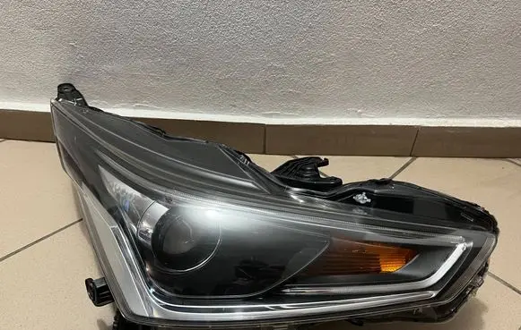 Toyota Aygo AB40 Headlight/headlamp AYGOII2LIFT