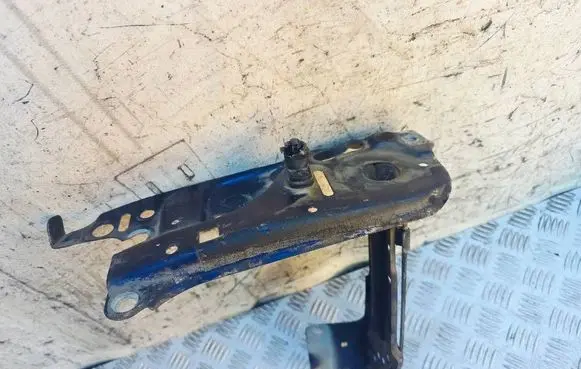 Audi Cabriolet B3 8G Headlight/headlamp mounting bracket 
