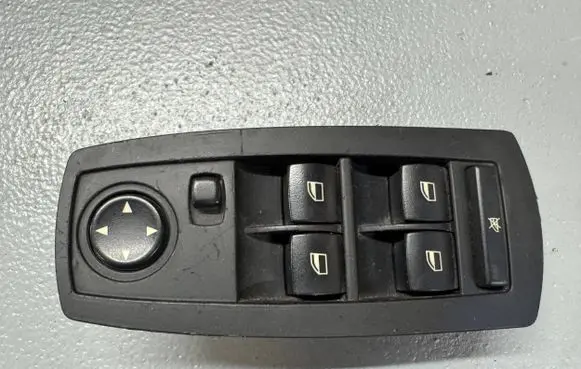 BMW X3 E83 Electric window control switch 3414353