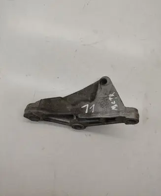 Mini Cooper Countryman R60 Engine mounting bracket 24168110 781069801