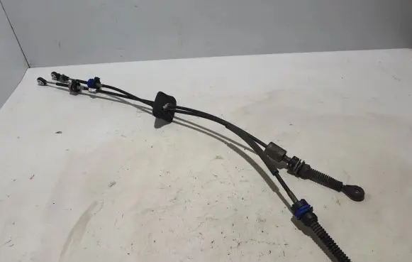 Gear shift cable linkage