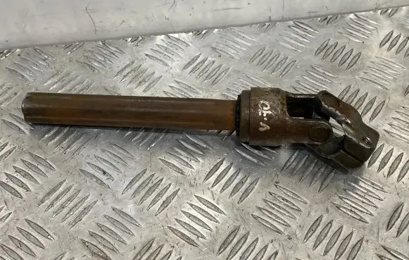 Volvo V70 Steering column universal joint