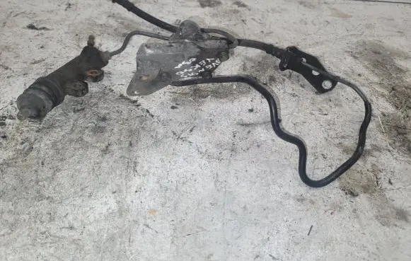 Toyota Avensis Verso Clutch master cylinder