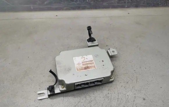 Nissan X-Trail T30 Gearbox control unit/module 310369H010 A64000