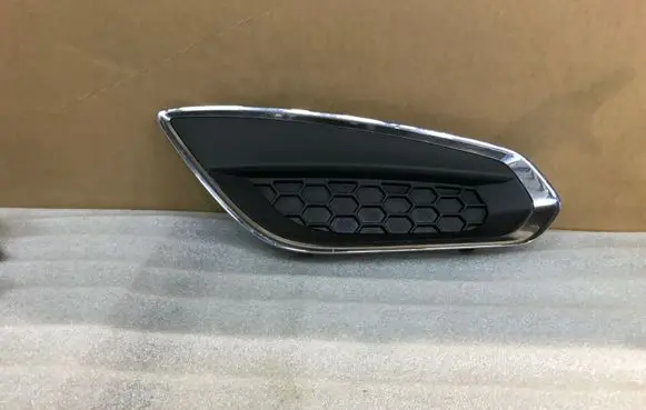 Volvo S60 Front bumper lower grill 31294134 312941