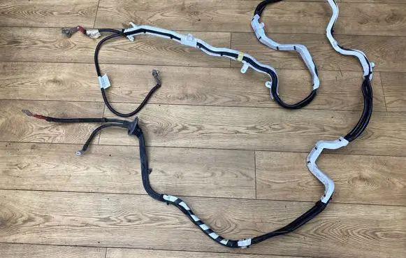 Volvo XC90 Positive cable (battery) 30724664