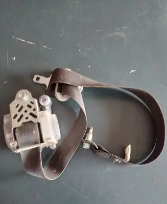 Subaru Forester SH Front seatbelt