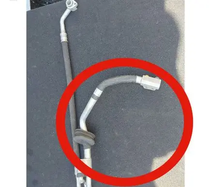 Audi Q5 SQ5 Air conditioning (A/C) pipe/hose 8R0260712D