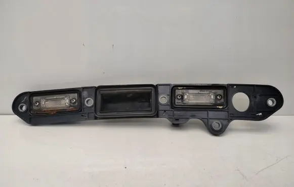 Volkswagen PASSAT B6 Tailgate/trunk/boot exterior handle 