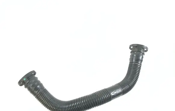 Audi Q7 4L Breather hose/pipe 7L0131625