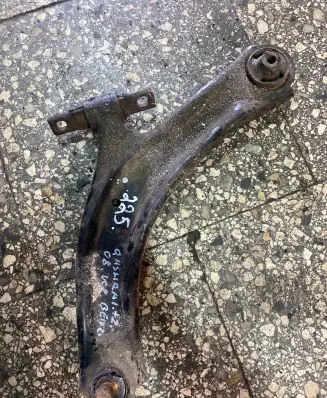 Nissan Qashqai+2 Front lower control arm/wishbone