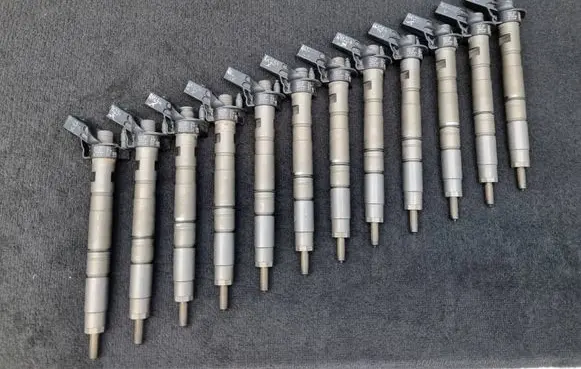 Fuel injectors set