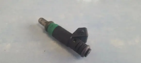 Volvo S40, V40 Fuel injector 97mf9f593bc 97mf-9f593-bc