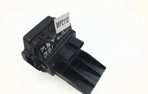 Mercedes-Benz S W221 Fuse box set A2215460835