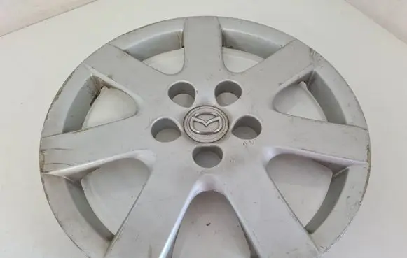 Mazda 6 R16 wheel hub/cap/trim 4M811130AA