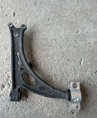 Volkswagen Eos Front lower control arm/wishbone