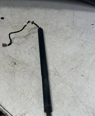 Porsche Cayenne (92A) Tailgate strut 