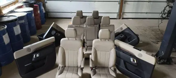 Land Rover Discovery 5 Seat and door cards trim set HY3214D600AB