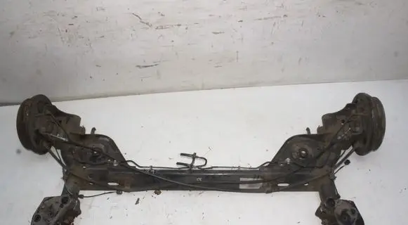 Nissan Juke I F15 Rear axle beam 