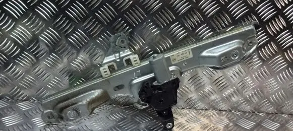 Nissan Qashqai Front door electric window regulator 82701-4EA0A-02