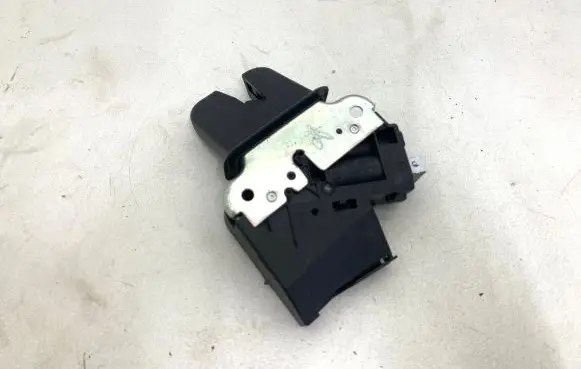 Audi A5 8T 8F Tailgate/trunk/boot lock/catch/latch 4f6827505d