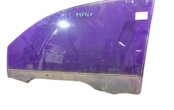 Renault Megane II Front door window glass four-door