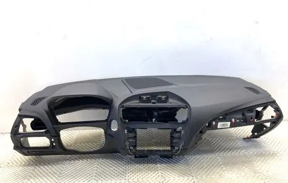 BMW 2 F22 F23 Dashboard 9226003