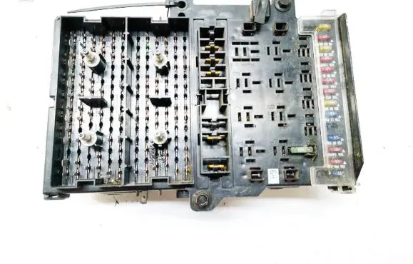 Dodge Grand Caravan Fuse box set p04707994ae