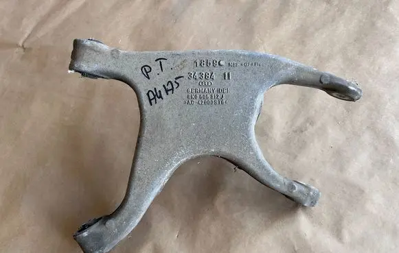 Audi A4 S4 B7 8E 8H Rear upper control arm/wishbone 8K0505312J
