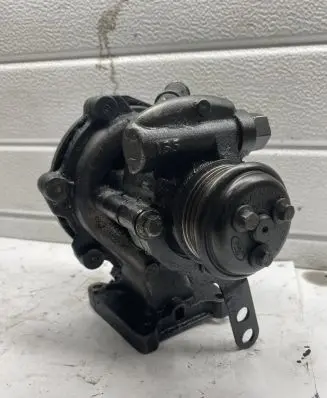 Ford Mondeo Mk III Water pump 0070905124