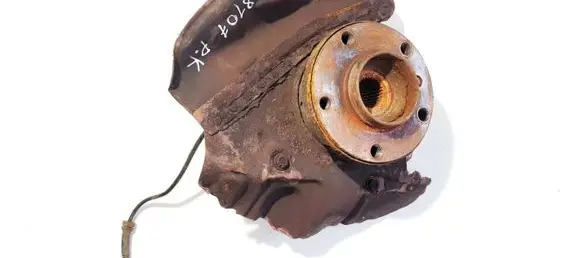 BMW X5 E53 Front wheel hub