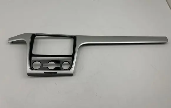 Volkswagen PASSAT B7 Radio/GPS head unit trim 561858336