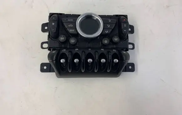 Mini Cooper Countryman R60 Climate control unit
